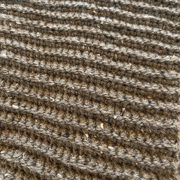 Hand made scarf - Picture 4 of 6